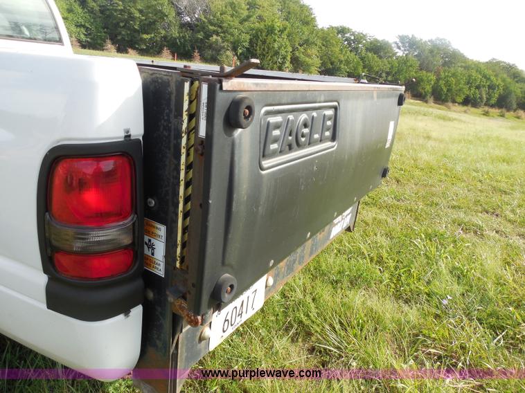 image for item H6670 2001 Dodge Ram 2500 pickup truck