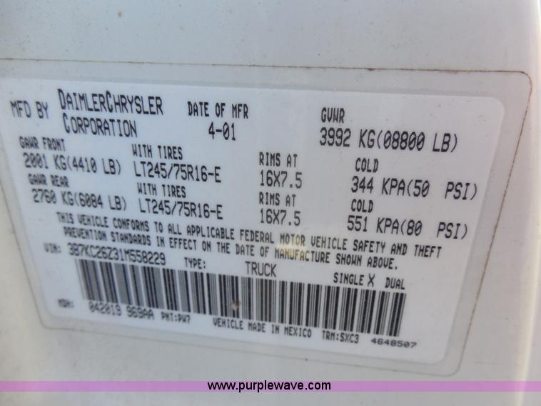 image for item H6670 2001 Dodge Ram 2500 pickup truck