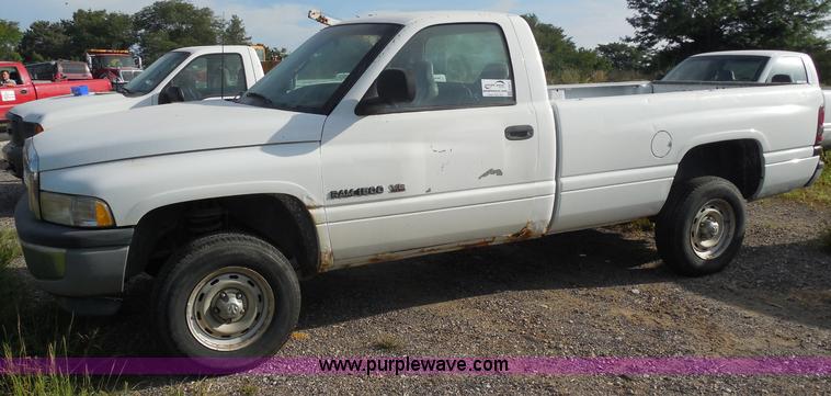 image for item H6671 1998 Dodge Ram 1500 pickup truck