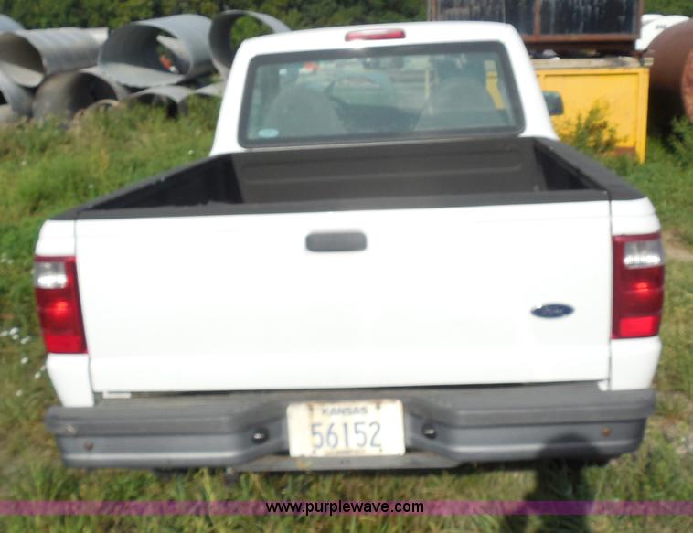 image for item H6672 2001 Ford Ranger pickup truck