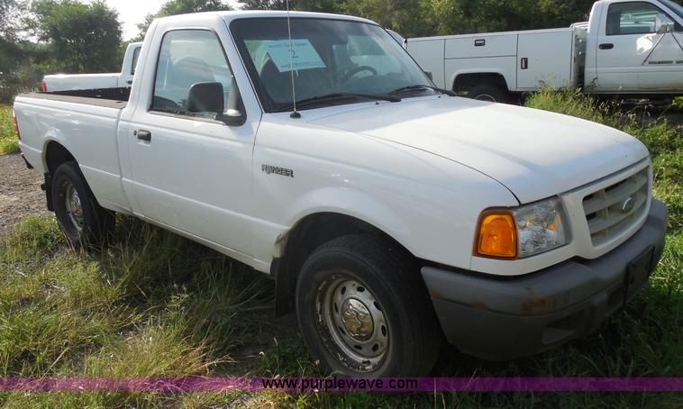 image for item H6672 2001 Ford Ranger pickup truck