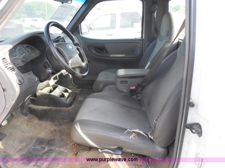 image for item H6672 2001 Ford Ranger pickup truck