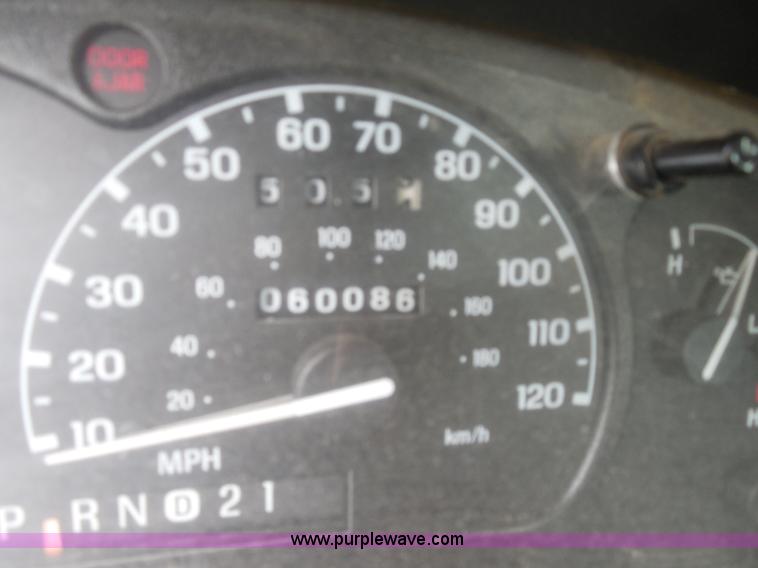 image for item H6672 2001 Ford Ranger pickup truck