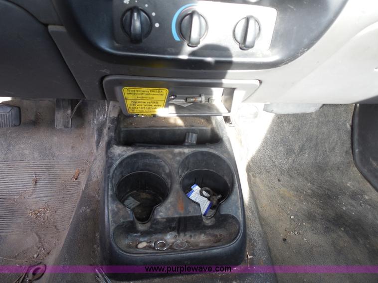 image for item H6672 2001 Ford Ranger pickup truck