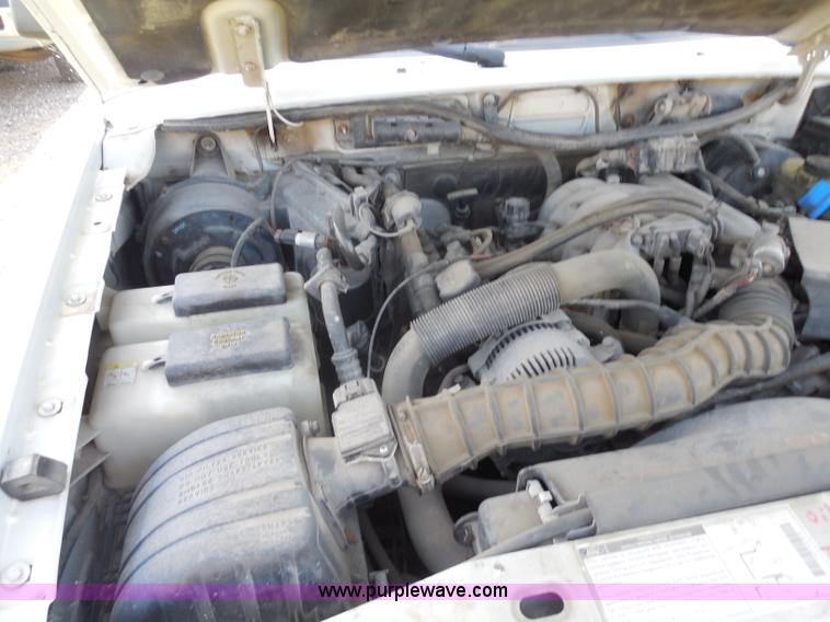 image for item H6672 2001 Ford Ranger pickup truck