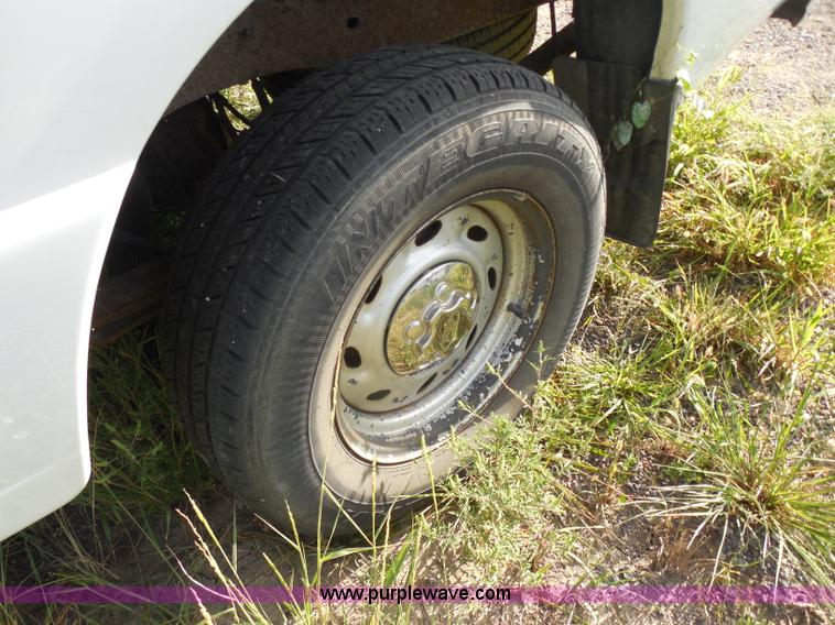 image for item H6672 2001 Ford Ranger pickup truck