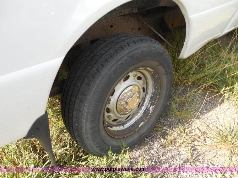image for item H6672 2001 Ford Ranger pickup truck