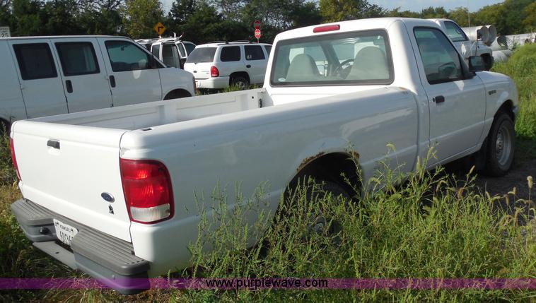 image for item H6673 2000 Ford Ranger pickup truck