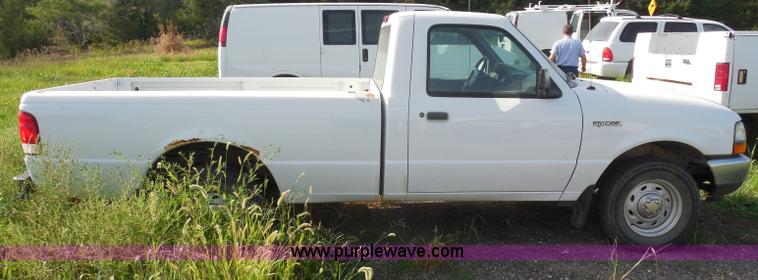 image for item H6673 2000 Ford Ranger pickup truck