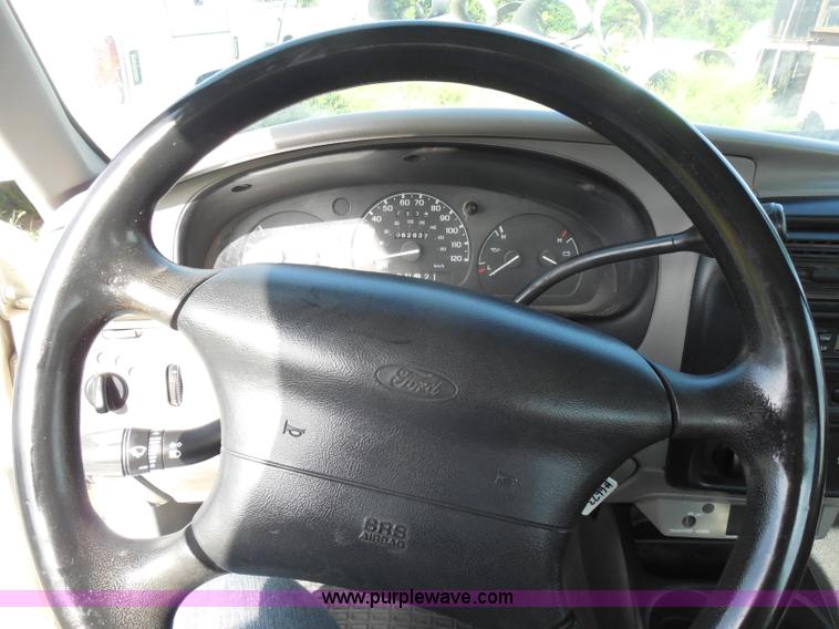 image for item H6673 2000 Ford Ranger pickup truck