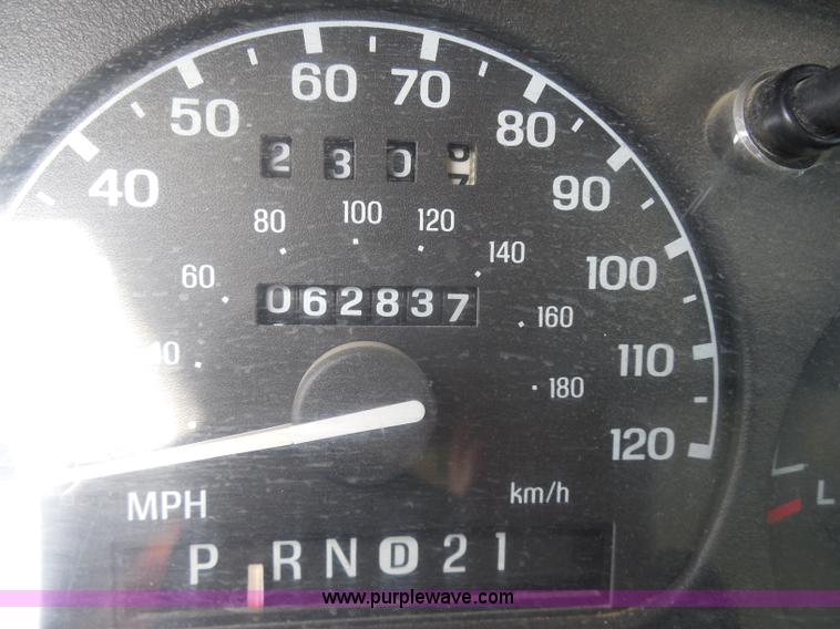 image for item H6673 2000 Ford Ranger pickup truck