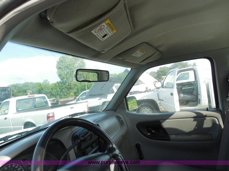 image for item H6673 2000 Ford Ranger pickup truck