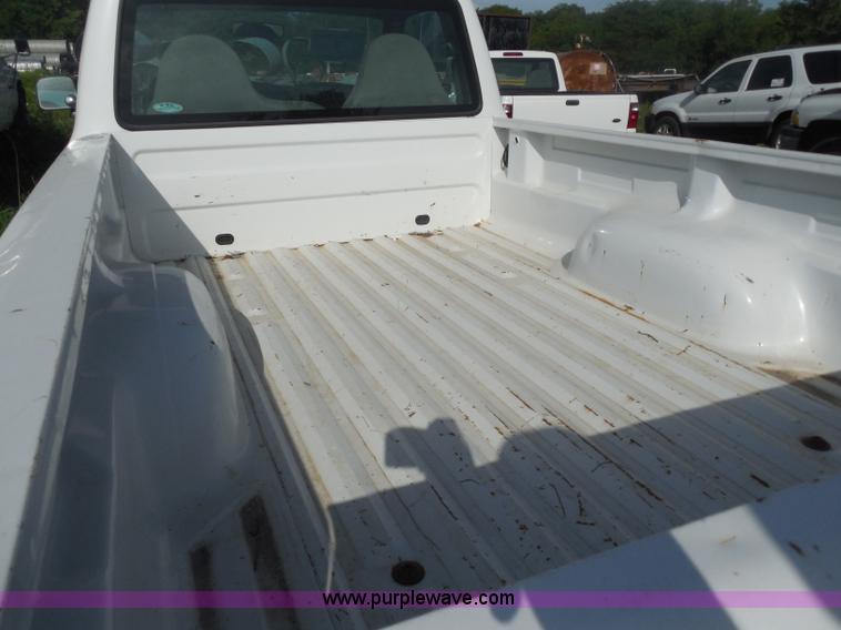 image for item H6673 2000 Ford Ranger pickup truck