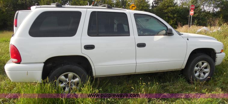 image for item H6674 2003 Dodge Durango SXT SUV