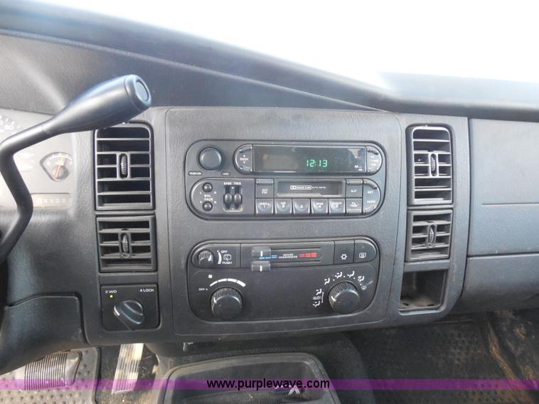 image for item H6674 2003 Dodge Durango SXT SUV