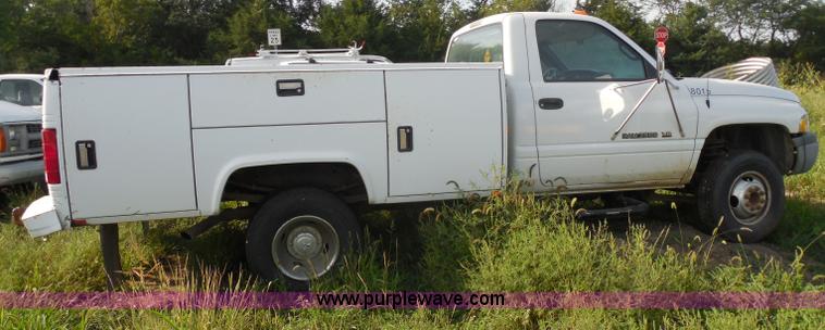 image for item H6675 1999 Dodge Ram 3500 utility truck
