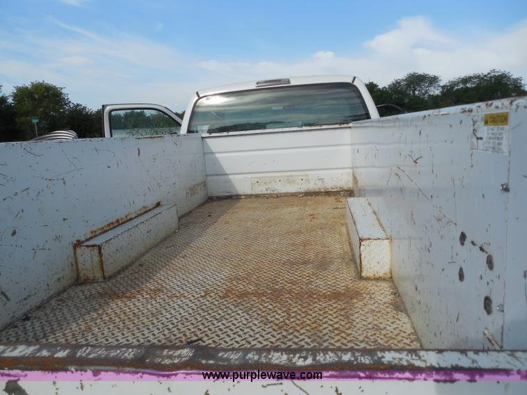 image for item H6675 1999 Dodge Ram 3500 utility truck