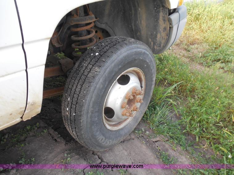 image for item H6675 1999 Dodge Ram 3500 utility truck