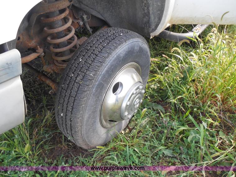 image for item H6675 1999 Dodge Ram 3500 utility truck