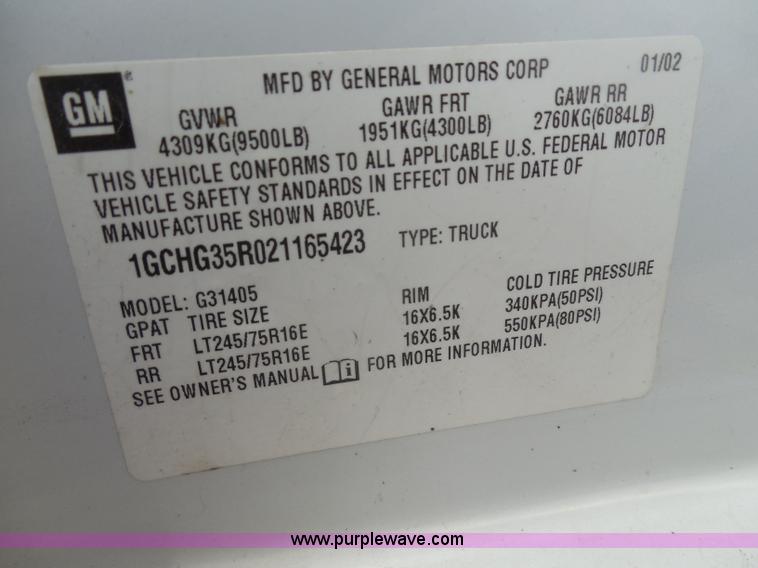 image for item H6676 2002 Chevrolet Express 3500 Cargo van