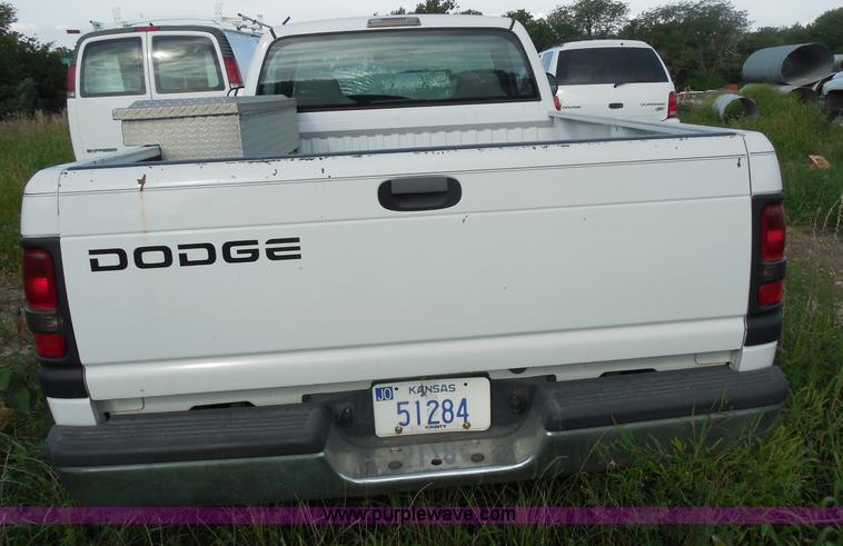 image for item H6677 1998 Dodge Ram 1500 pickup truck