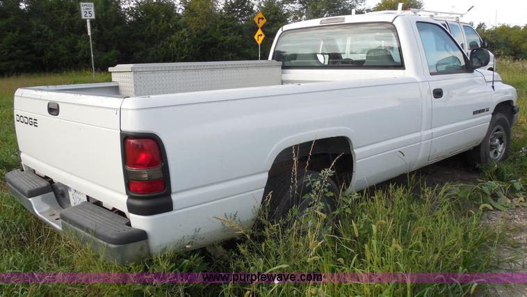 image for item H6677 1998 Dodge Ram 1500 pickup truck