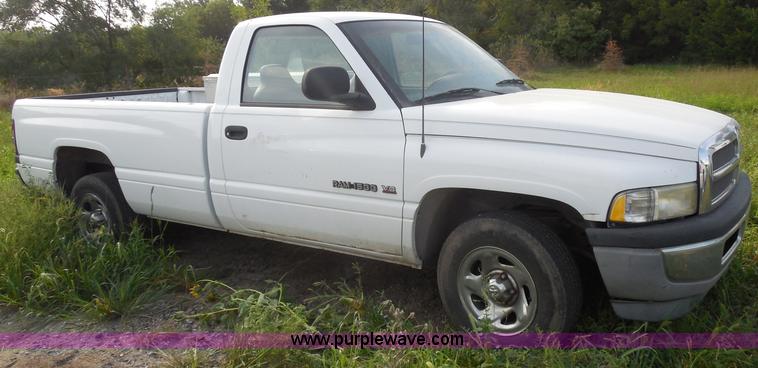 image for item H6677 1998 Dodge Ram 1500 pickup truck