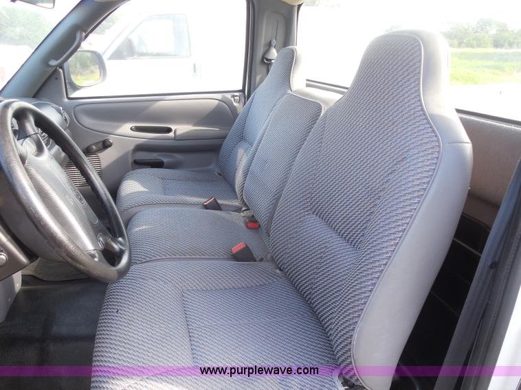 image for item H6677 1998 Dodge Ram 1500 pickup truck