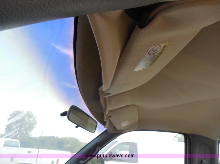 image for item H6677 1998 Dodge Ram 1500 pickup truck