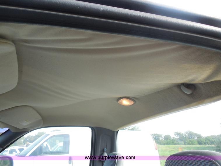 image for item H6677 1998 Dodge Ram 1500 pickup truck