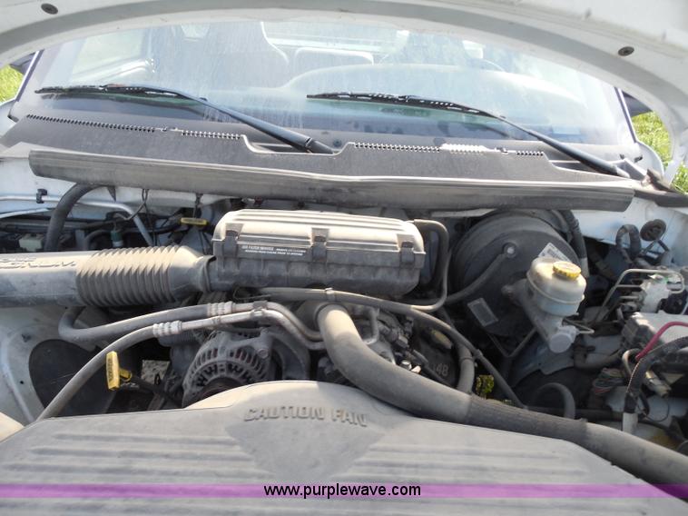 image for item H6677 1998 Dodge Ram 1500 pickup truck