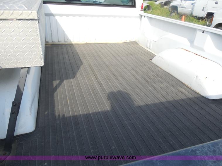 image for item H6677 1998 Dodge Ram 1500 pickup truck