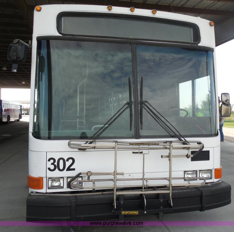 image for item H6689 2000 NABI 40' passenger bus