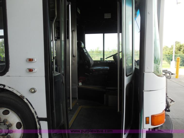 image for item H6689 2000 NABI 40' passenger bus