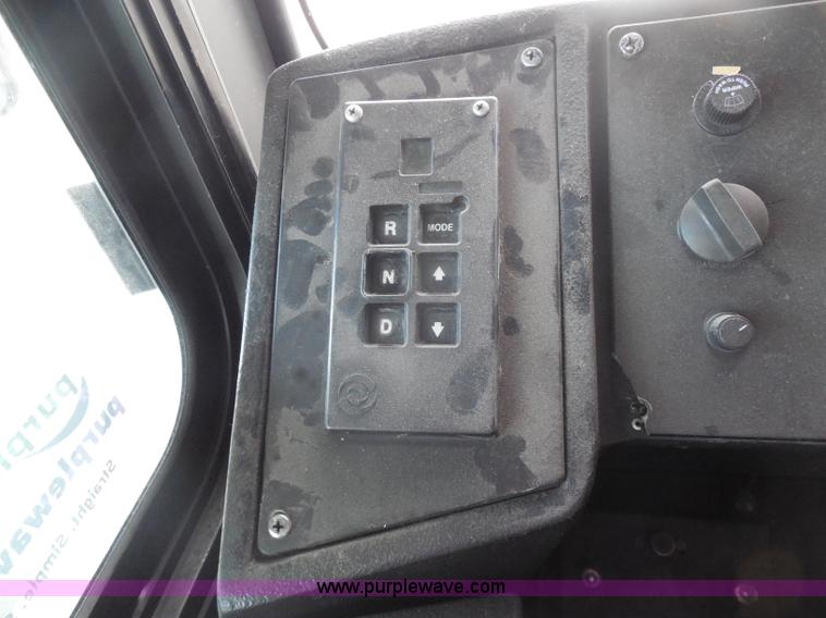 image for item H6689 2000 NABI 40' passenger bus