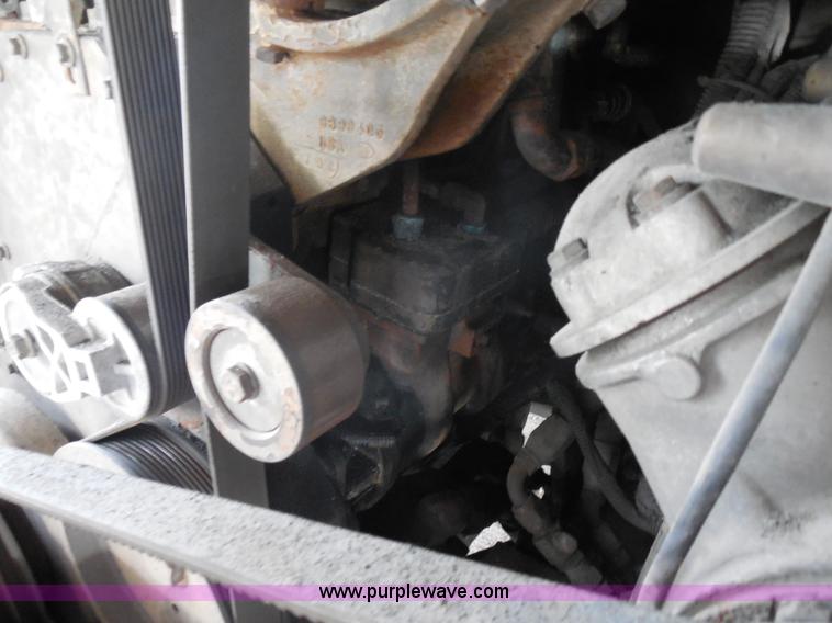 image for item H6689 2000 NABI 40' passenger bus