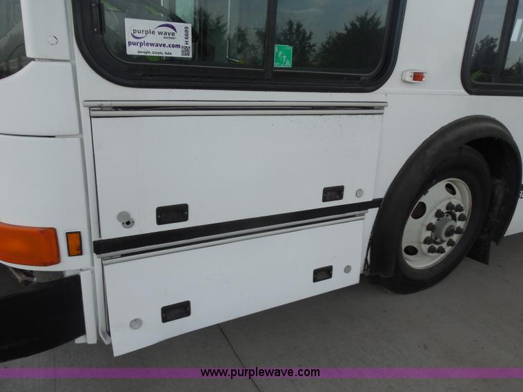 image for item H6689 2000 NABI 40' passenger bus