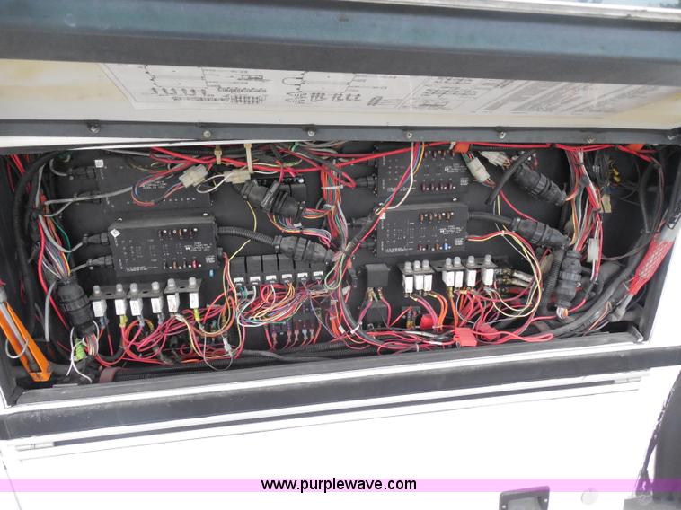 image for item H6689 2000 NABI 40' passenger bus