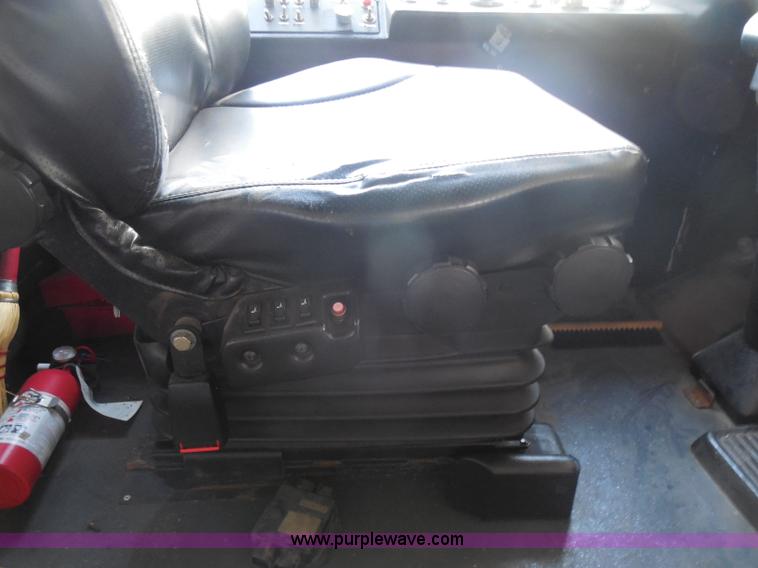 image for item H6693 2000 NABI 40' passenger bus