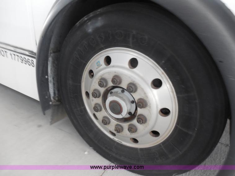 image for item H6693 2000 NABI 40' passenger bus