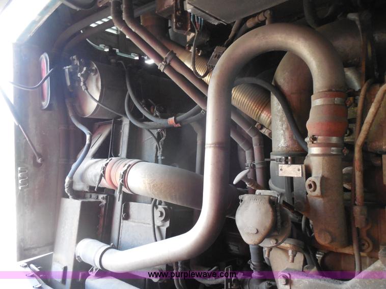 image for item H6693 2000 NABI 40' passenger bus