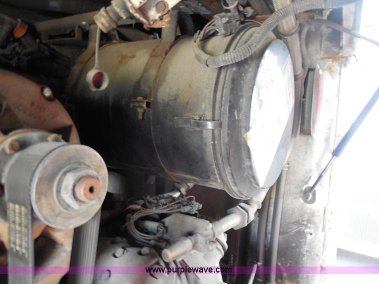 image for item H6693 2000 NABI 40' passenger bus