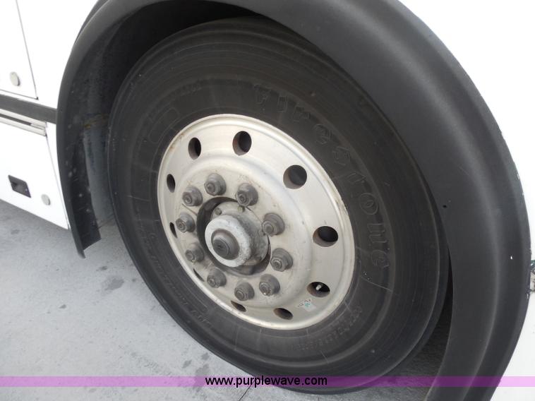 image for item H6693 2000 NABI 40' passenger bus