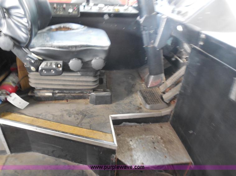 image for item H6695 2000 NABI 40' passenger bus