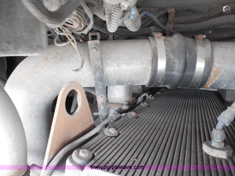 image for item H6695 2000 NABI 40' passenger bus