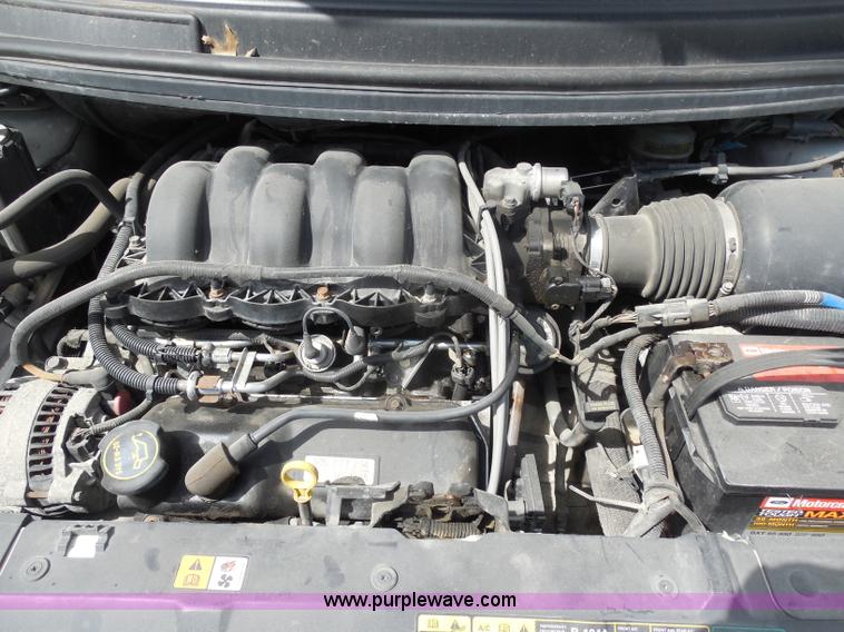 image for item H6696 2001 Ford Windstar LX van