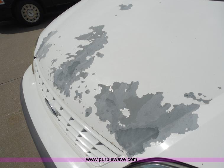 image for item H6696 2001 Ford Windstar LX van