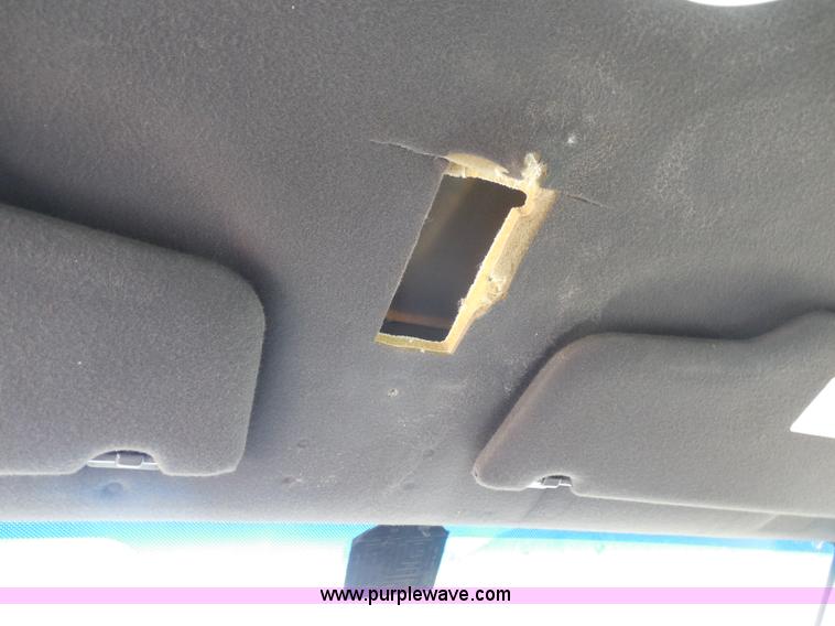 image for item H6697 2004 Ford Crown Victoria Police Interceptor