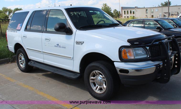image for item H6699 2001 Ford Expedition XLT SUV