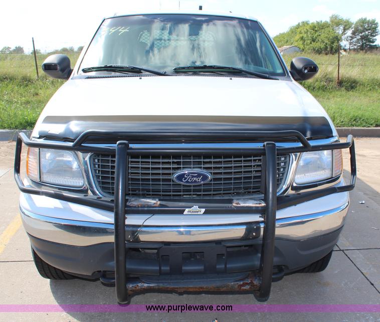image for item H6699 2001 Ford Expedition XLT SUV